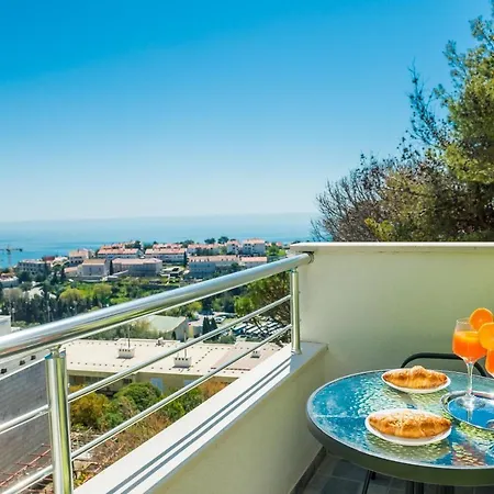 Nikolina - Double With Balcony And Sea View * Ντουμπρόβνικ